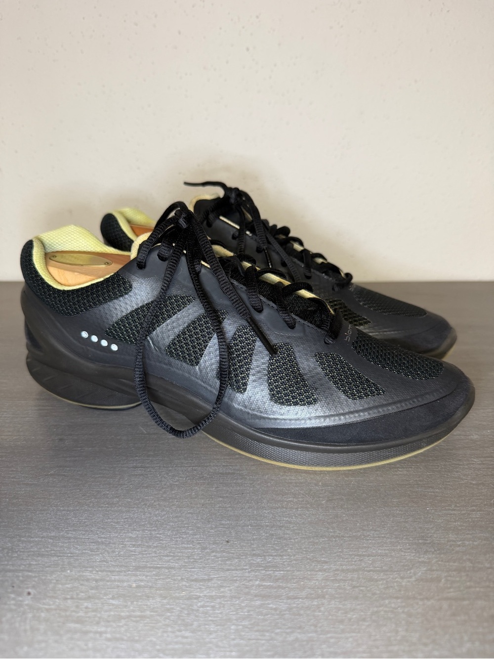 ECCO Biom Women's Trainers Shoes Size EU 41 US 10 - 10.5 Black Gray Pre-owned
